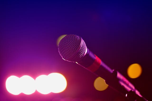 若吟梨花声音教育：圆润吐字练声法则